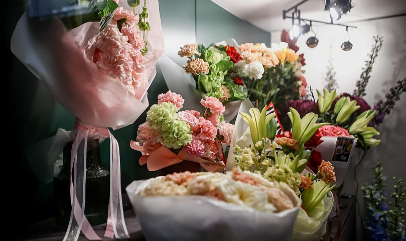 Готовимся ко Дню матери: флорист раскрыла секреты идеального букета