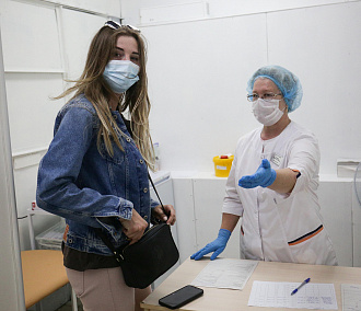На Центральном рынке Новосибирска стали делать прививки от ковида