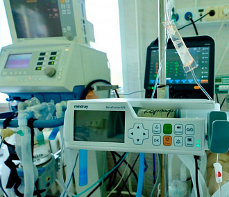 Новую технику для борьбы с коронавирусом получили больницы Новосибирска