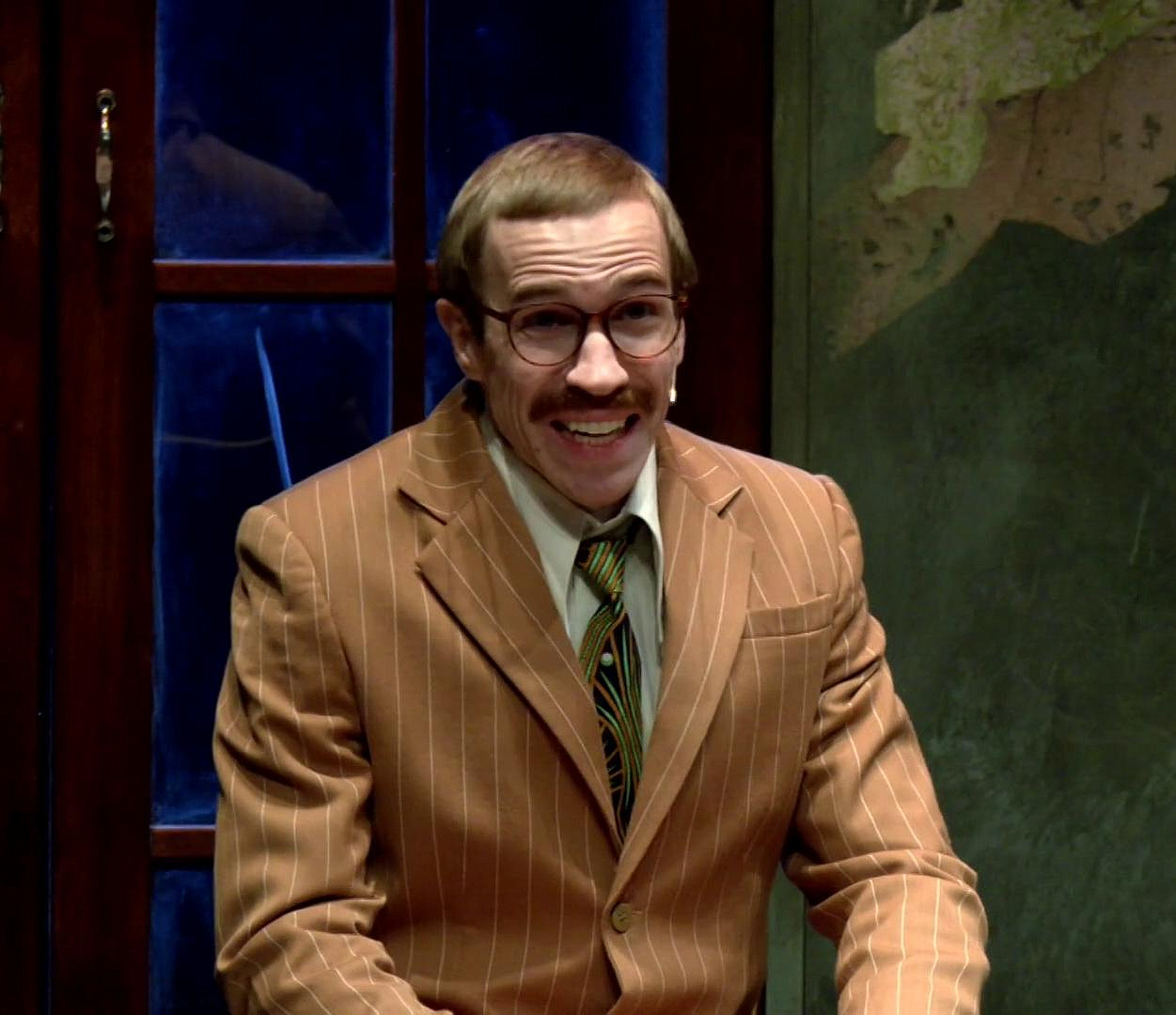 «Голубчик»: интеллигента с переизбытком любви показали в «Старом доме»