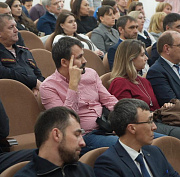 Планы по строительству дороги в Академгородке озвучили на встрече с мэром