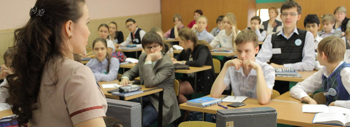 Школа 29 новосибирск. 29 Школа Новосибирск учителя. Дебют класса 2 класс.