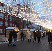 Световой потолок и сверкающие деревья появятся на улице Ленина к декабрю