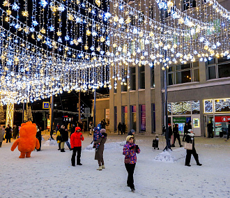 Новогоднюю иллюминацию в центре Новосибирска уберут к апрелю