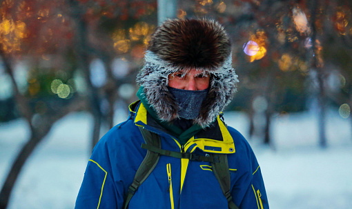Глаза мёрзнут, лицо отваливается: как новосибирцы переносят стужу января