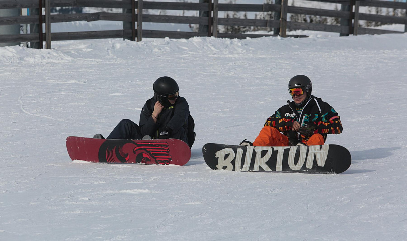 В Новосибирске стартовал горнолыжный сезон — где уже можно кататься