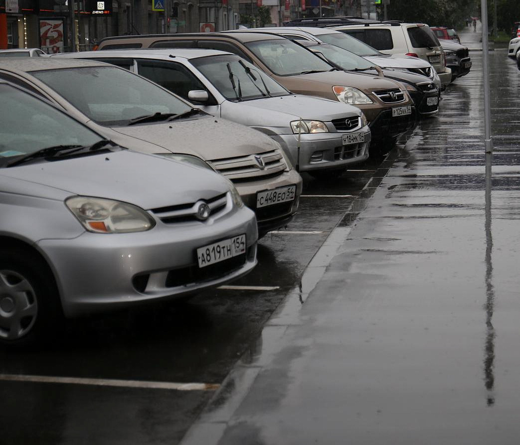Больше 500 платных парковочных мест создадут в городе — мэр Кудрявцев