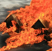 Женщина погибла в ночном пожаре на улице Ольховской