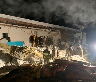 Девушка погибла при обрушении крыши в кафе на бульваре Молодёжи