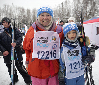«Лыжня России»: 20 жизнерадостных фото с главной гонки зимы