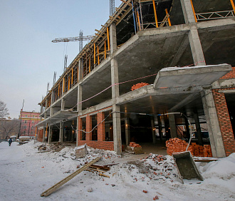 Строители школы на улице Крылова возвели три этажа из четырёх