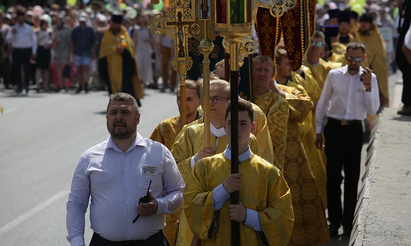 Общественный транспорт из-за крестного хода поменяет маршруты на два часа