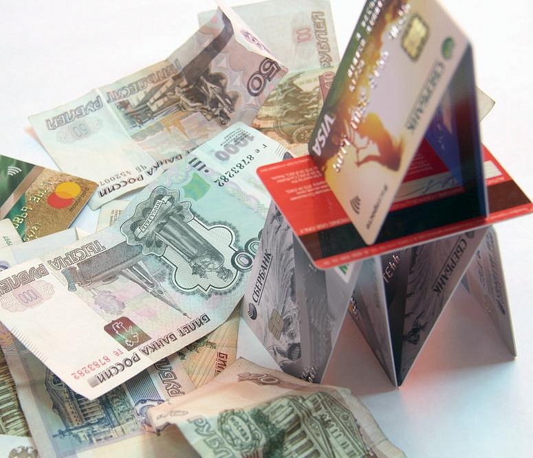 Долги перед банками в Новосибирске превысили 430 тысяч на одного жителя