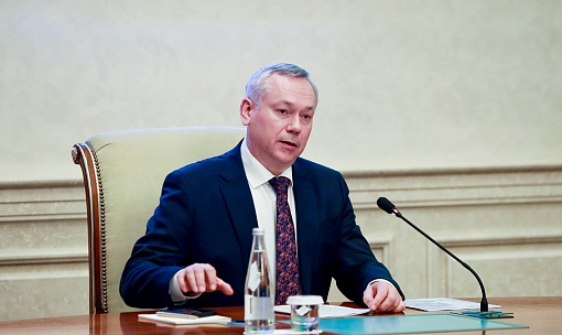 «Разговор с губернатором» на «Горволне»: смотрите трансляцию из студии