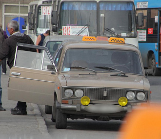 С кофе и печеньками: место для отдыха таксистов появилось в Новосибирске