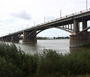 Этапы завершения ремонта Октябрьского моста назвали в мэрии Новосибирска