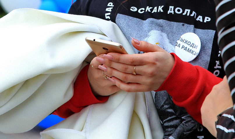 Новосибирцы получили тревожные SMS об усилении ветра до 22 м/с