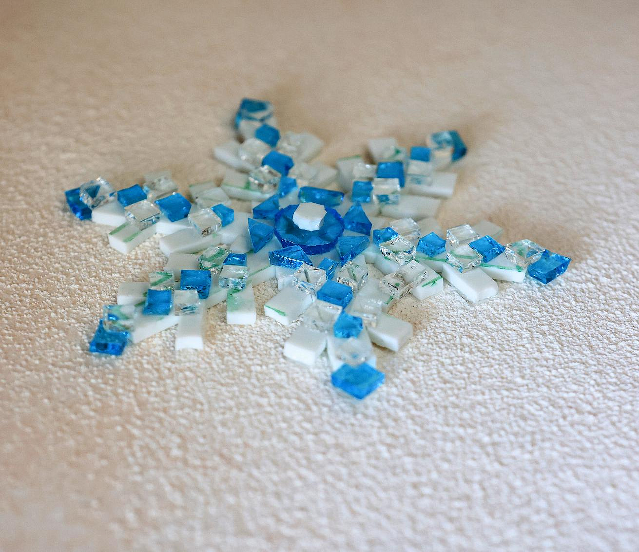 Как мы испекли снежинку: репортаж из студии фьюзинга в Новосибирске