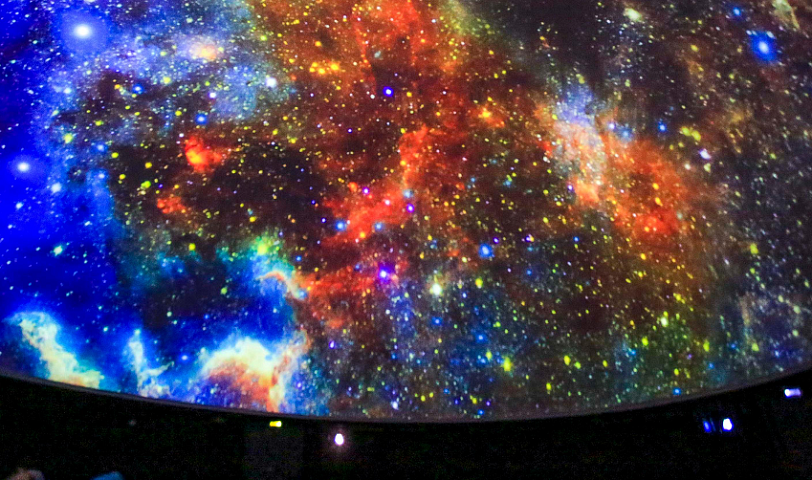 Четыре «звездопада» увидят новосибирцы в ноябре