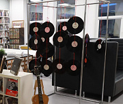 Завод виниловых пластинок фирмы «Мелодия» заработал в Новосибирске