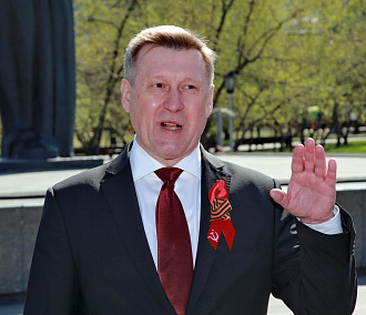 Мэр Анатолий Локоть поздравляет новосибирцев с Днём Победы
