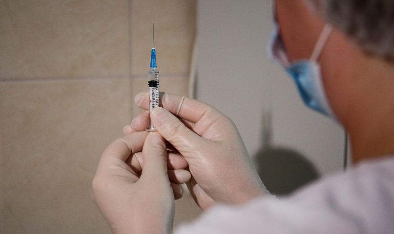 Где сделать прививку от COVID-19: все пункты вакцинации в Новосибирске