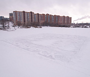 Открытку к Новому году нарисовали на льду Горского котлована