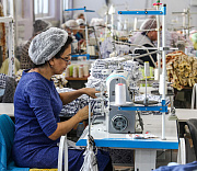 До 155 000 рублей в месяц может зарабатывать портной в Новосибирске