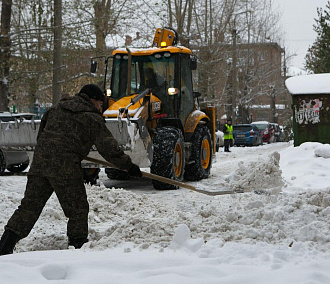 Куда пожаловаться на неубранный снег в Новосибирске — телефоны