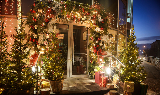 Конкурс на лучшее новогоднее оформление объявили в Новосибирске