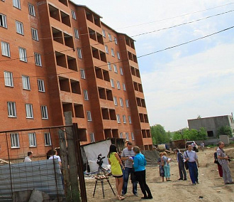 Цены на жильё продолжают падать в Новосибирске