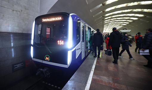 Мэр и губернатор запустили новый поезд «Ермак» в метро Новосибирска