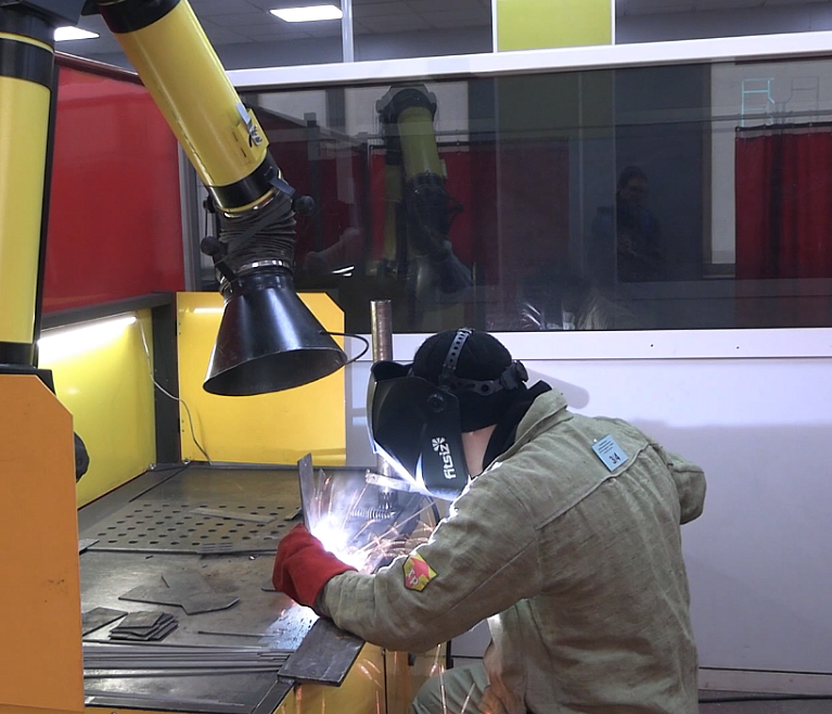 Искромётные лайфхаки получают новосибирцы на конкурсе сварщиков