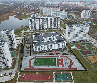 Новую школу на Забалуева построили в рекордно короткие сроки