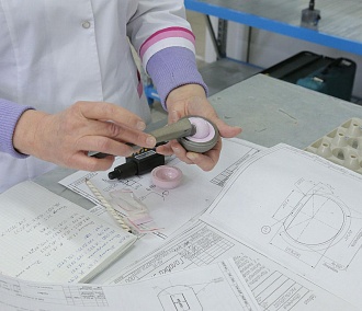 НЭВЗ первым в России начнёт выпуск керамических коленных суставов