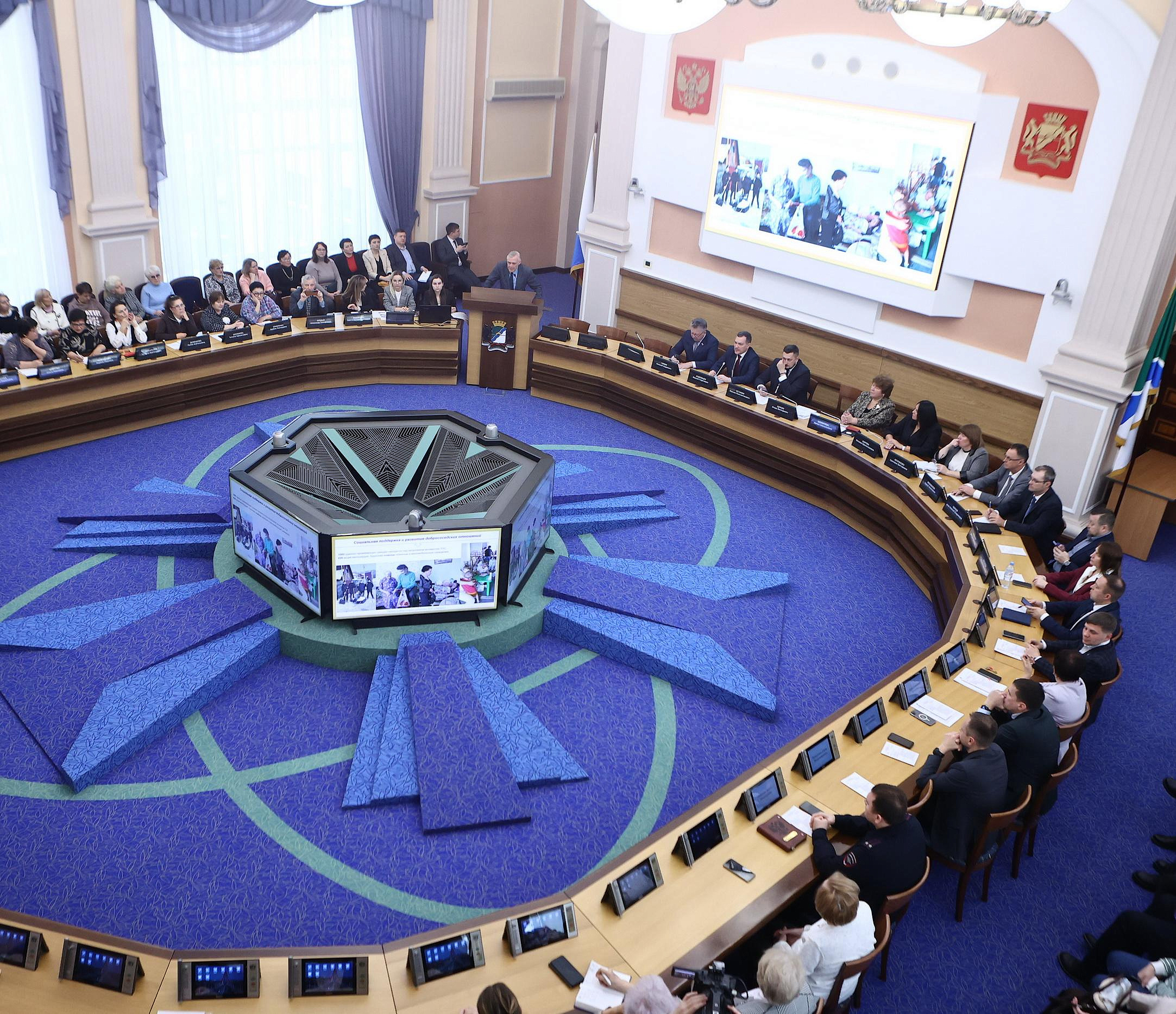 1000 дел для одного результата: мэр Кудрявцев и ТОСы подвели итоги работы