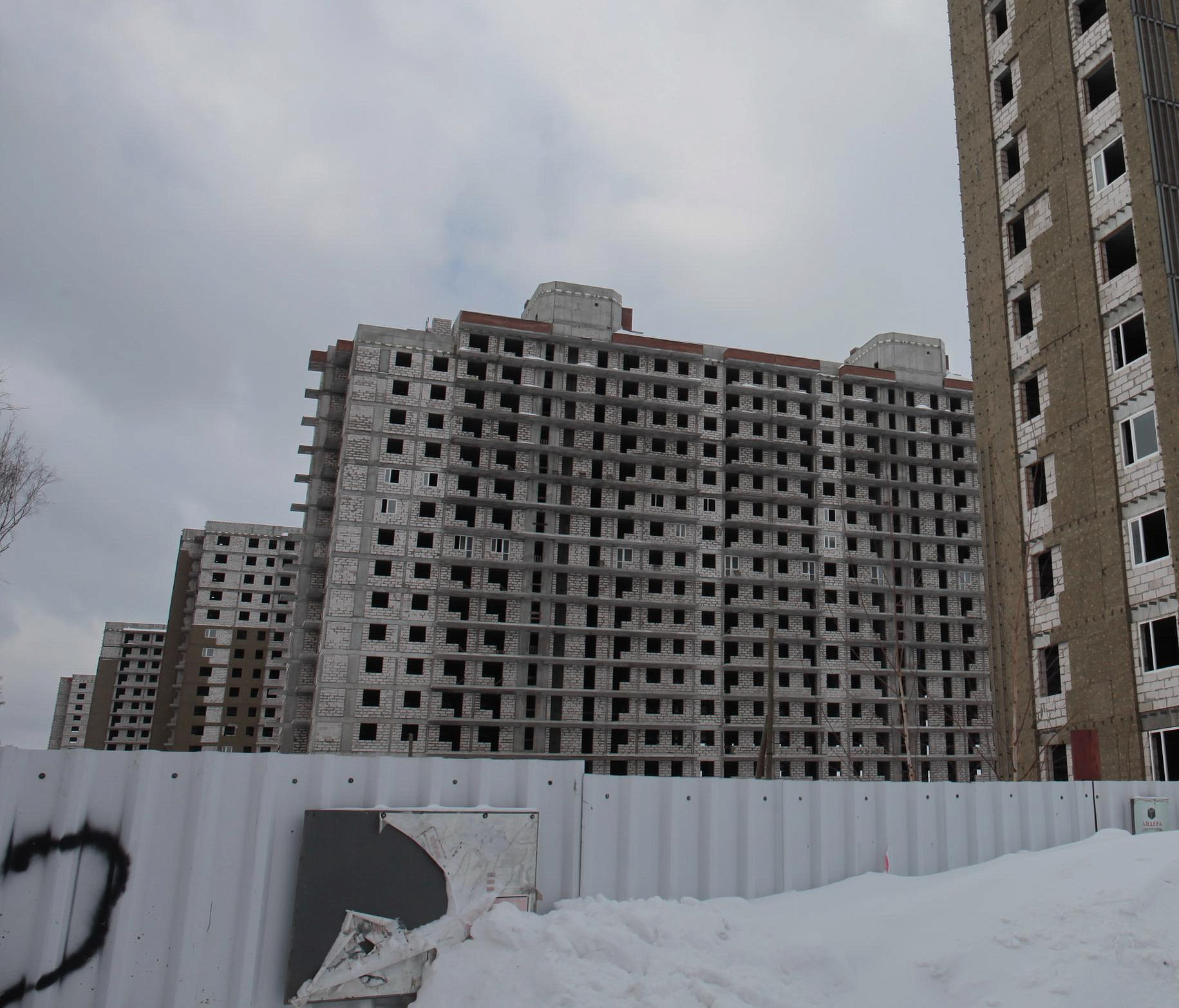 Минобороны планирует завершить квартал из пяти 18-этажек в Новосибирске