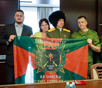 Медалью «За храбрость» наградили вернувшегося из ДНР новосибирца
