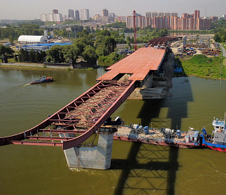285 метров пролёта четвёртого моста смонтировали в Новосибирске