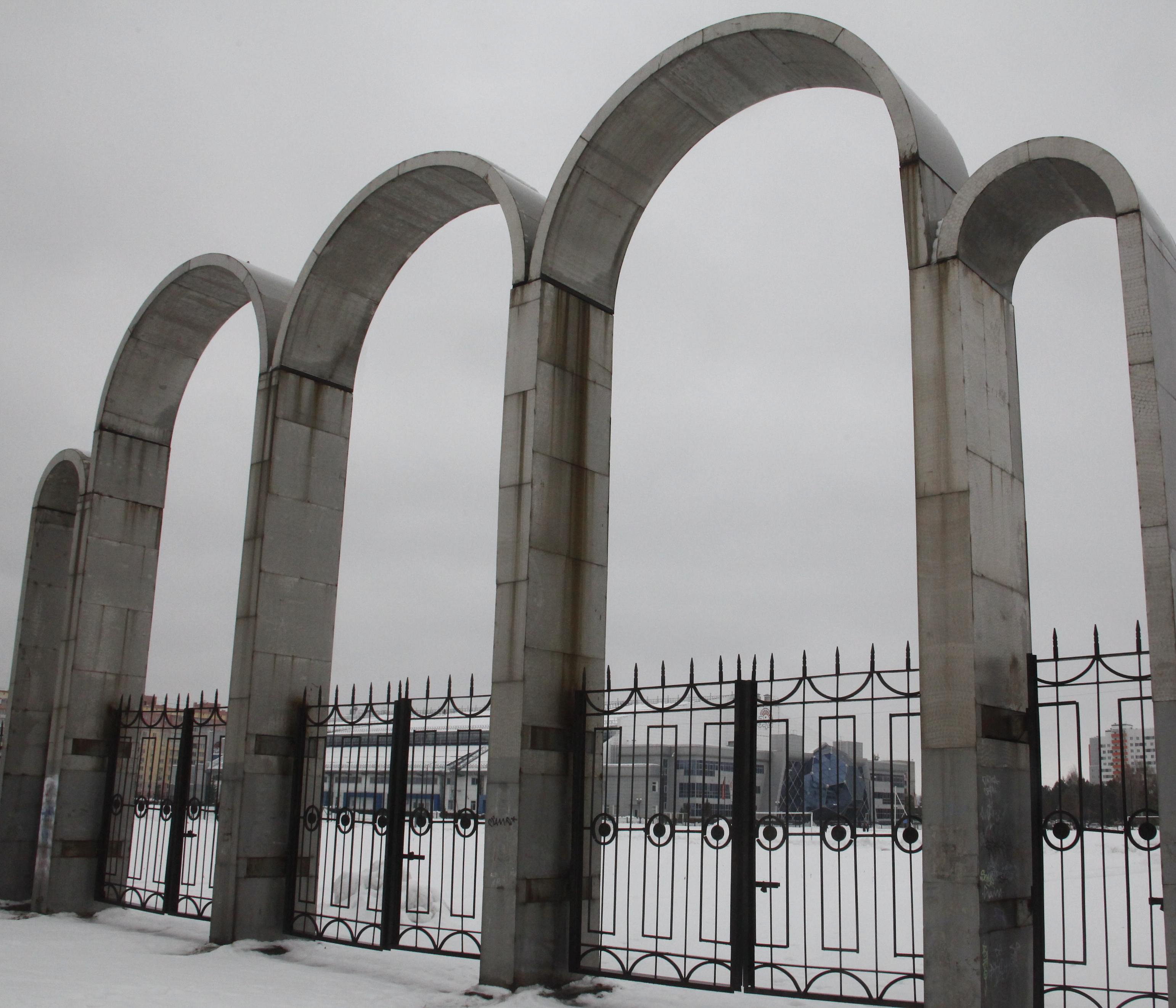 Если вы пропустили: путь к Оби, Санта-Барбара в Западном и свитер от ИИ