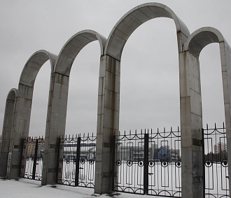 Если вы пропустили: путь к Оби, Санта-Барбара в Западном и свитер от ИИ