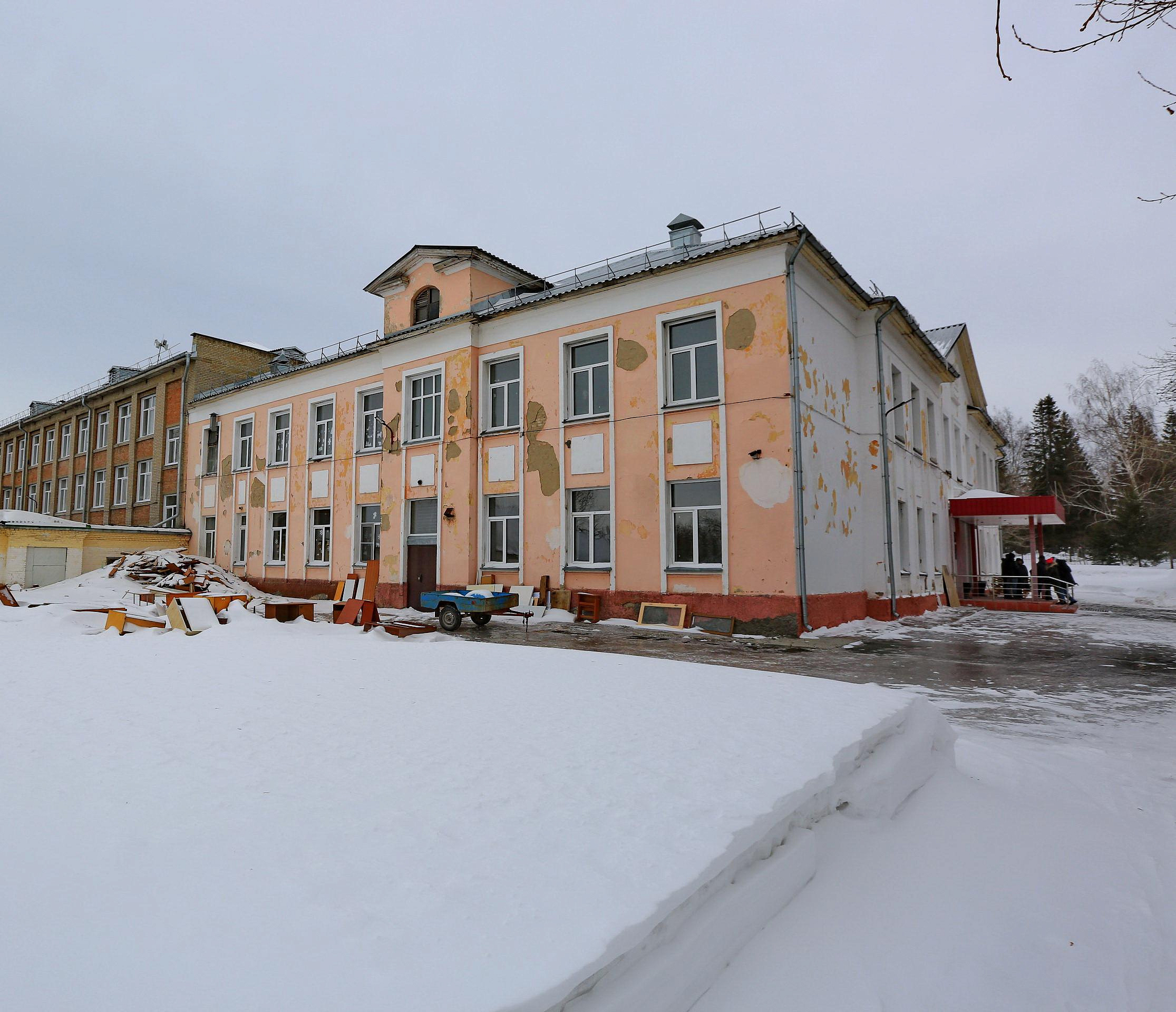 Довоенную школу на Аксёнова капитально отремонтируют к 1 сентября