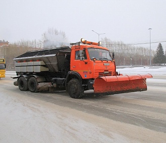 По пути с мэром: как идёт уборка дорог в Новосибирске