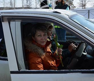 Цветы для водителей: на Шлюзе устроят трогательную акцию к 8 Марта