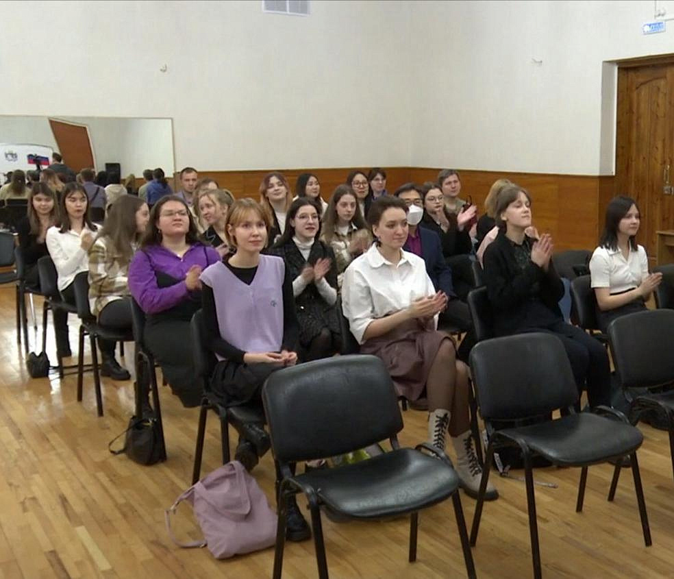Тонкости хангыля разобрали на конкурсе корейского языка в Новосибирске