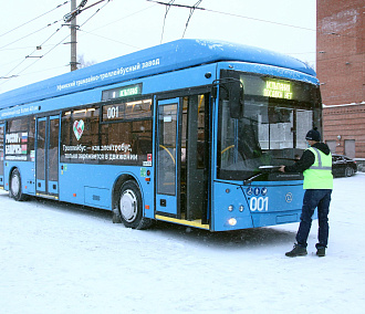 Михаил Никулин: «Новосибирску необходимо минимум 300 новых троллейбусов»