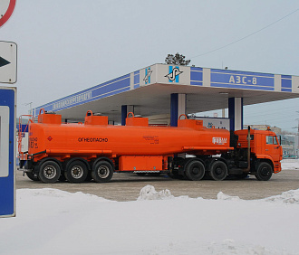 1084 литра бензина может купить новосибирец на среднюю зарплату