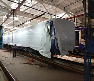 Мэр Кудрявцев: два «Ермака» распаковали в метродепо Новосибирска