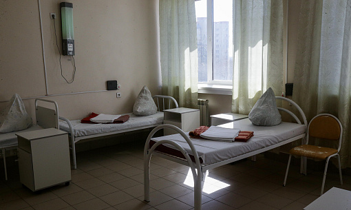 Ограниченный приём разрешили в больнице Новосибирска, где рухнул потолок