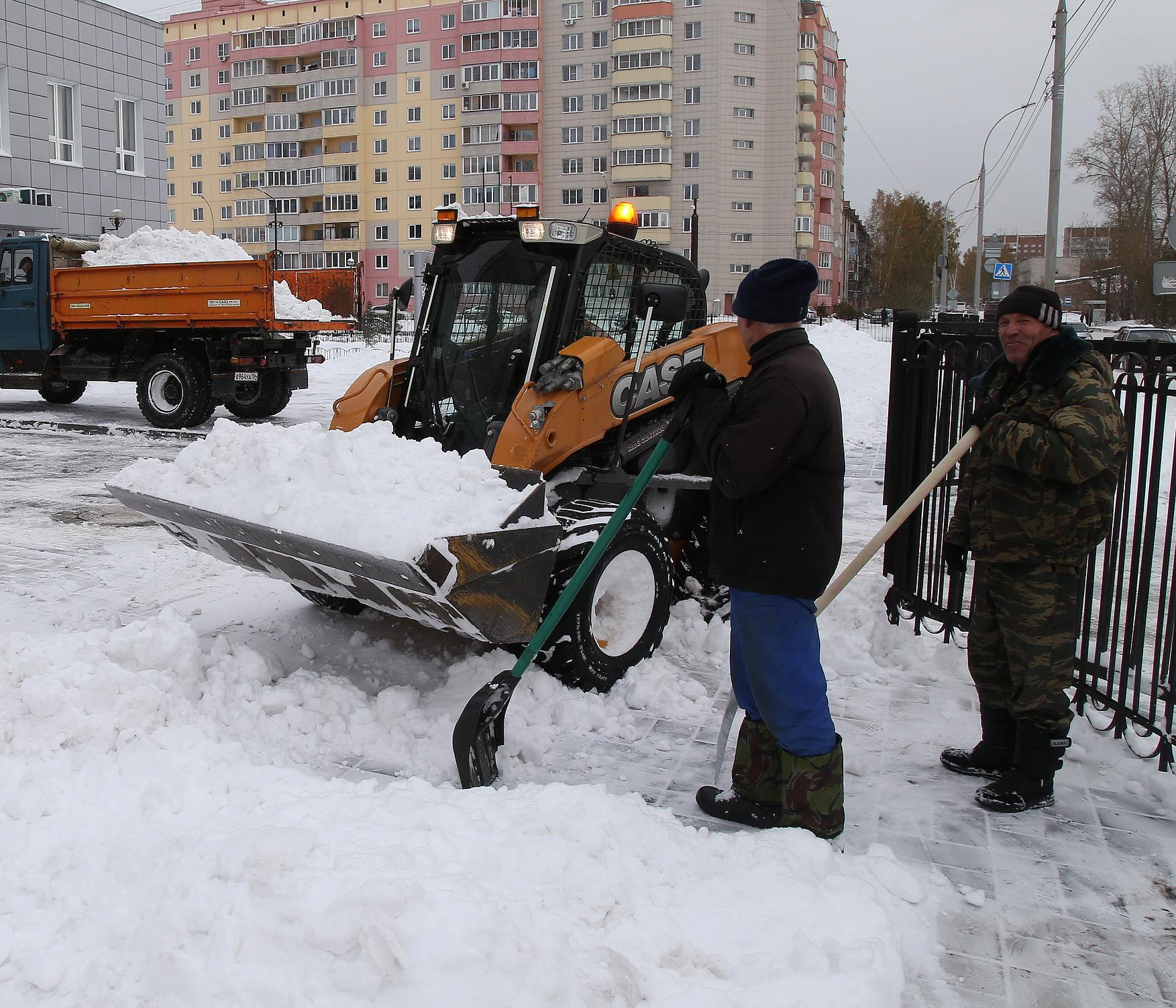 Где будут убирать снег 14 марта в Новосибирске — список улиц